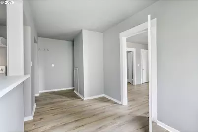 2035 4th St, Salem, OR 97301 - Photo 16