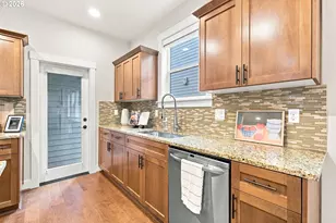 14395 SW Equestrian Ln, Beaverton, OR 97008 - Photo 14