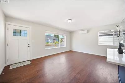 8016 NE Fremont St, Portland, OR 97213 - Photo 4