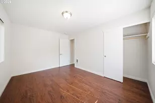 8016 NE Fremont St, Portland, OR 97213 - Photo 14