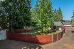 19229 SE River Rd, Milwaukie, OR 97267 - Photo 34