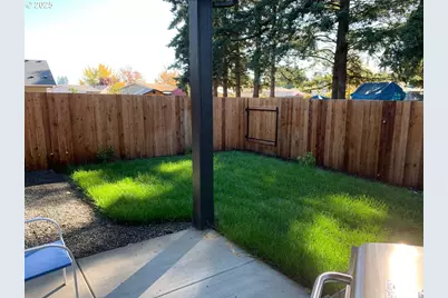 10703 NE 70th St, Vancouver, WA 98662 - Photo 8