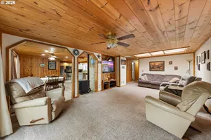 542 NW Douglas St, Dallas, OR 97338 - Photo 10