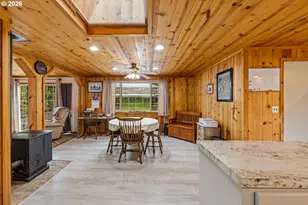 542 NW Douglas St, Dallas, OR 97338 - Photo 6