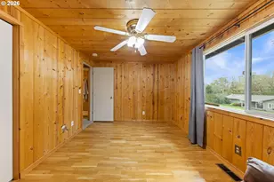 542 NW Douglas St, Dallas, OR 97338 - Photo 24