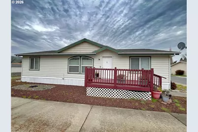 755 Division St #322, The Dalles, OR 97058 - Photo 2