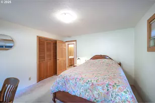 1925 Sylvan St, Eugene, OR 97403 - Photo 18