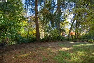 1925 Sylvan St, Eugene, OR 97403 - Photo 42