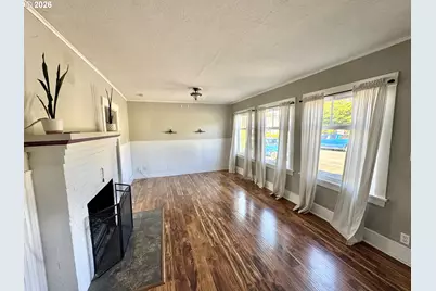 508 S 7th St, Coos Bay, OR 97420 - Photo 8