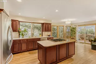 15435 SW Gleneden Dr, Beaverton, OR 97007 - Photo 8