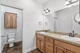 916 NW 105th Cir, Vancouver, WA 98685 - Photo 20