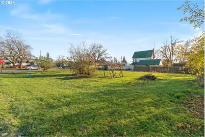 John St and Franklin, Mount Angel, OR 97362 - Photo 4