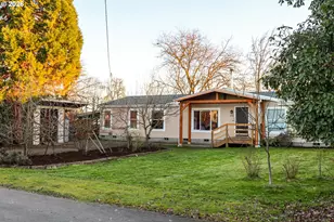 240 W Jefferson St, Carlton, OR 97111 - Photo 2