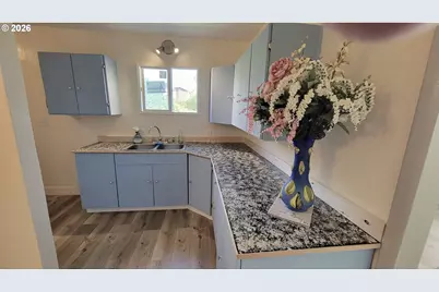 400 State St, North Bend, OR 97459 - Photo 10