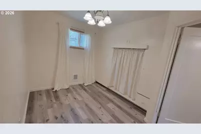 400 State St, North Bend, OR 97459 - Photo 16