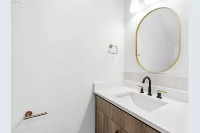 7452 SE Tolman St, Portland, OR 97213 - Photo 6