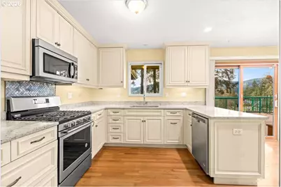 3022 Watercrest Rd, Forest Grove, OR 97116 - Photo 4