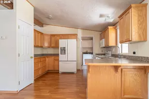 190 Twin Oaks Loop, Winston, OR 97496 - Photo 6