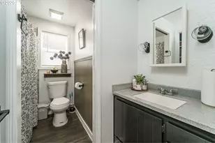 3635 SE Helen Ct, Troutdale, OR 97060 - Photo 18