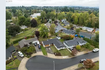 3635 SE Helen Ct, Troutdale, OR 97060 - Photo 36