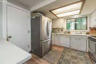 3635 SE Helen Ct, Troutdale, OR 97060 - Photo 8