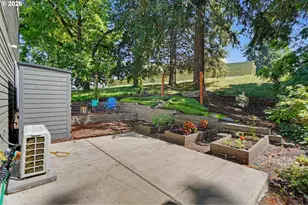 3971 Village Center Dr SE, Salem, OR 97302 - Photo 36