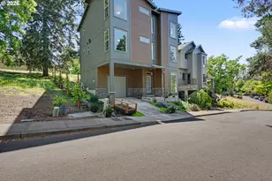 3971 Village Center Dr SE, Salem, OR 97302 - Photo 2
