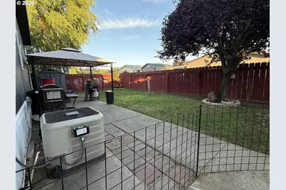 134 NW Anne Ave, Winston, OR 97496 - Photo 24
