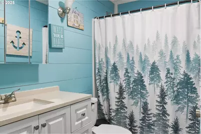 1038 3rd Ave, Sweet Home, OR 97386 - Photo 26