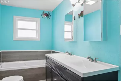 1038 3rd Ave, Sweet Home, OR 97386 - Photo 24