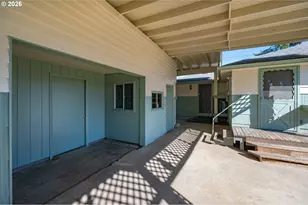 672 51st St, Springfield, OR 97478 - Photo 24