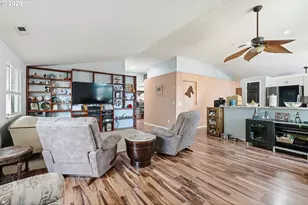 8500 NE 16th Ln, Vancouver, WA 98664 - Photo 6