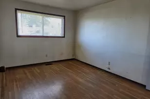 2115 NE 144th Ave, Portland, OR 97230 - Photo 6