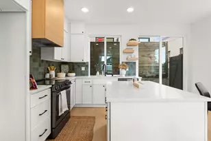 1911 Broadway St, Vancouver, WA 98663 - Photo 4