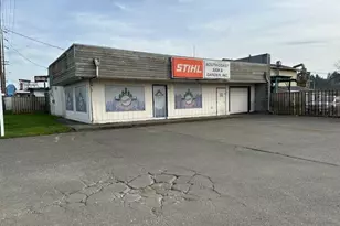 1120 S Broadway, Coos Bay, OR 97420 - Photo 1