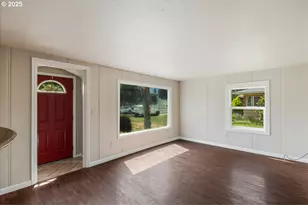 3270 Pine St, Longview, WA 98632 - Photo 6