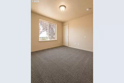 402 SE Carmen Way, Madras, OR 97741 - Photo 8