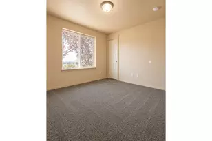402 SE Carmen Way, Madras, OR 97741 - Photo 8