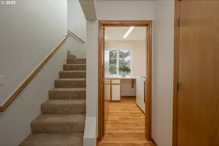 8516 SW 61st Ave, Portland, OR 97219 - Photo 36