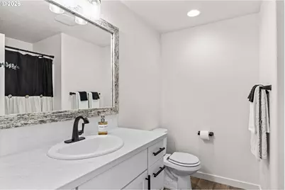 2098 S 60th St, Springfield, OR 97478 - Photo 26