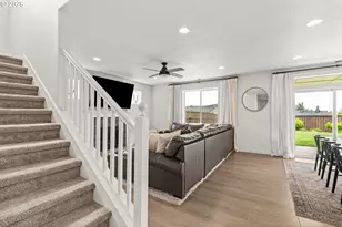 2098 S 60th St, Springfield, OR 97478 - Photo 22