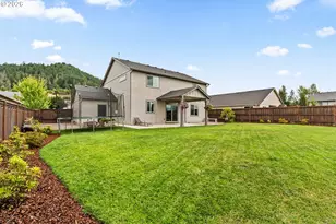 2098 S 60th St, Springfield, OR 97478 - Photo 44