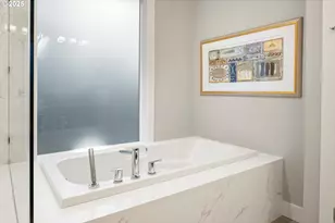 13197 Thoma Rd, Lake Oswego, OR 97034 - Photo 36