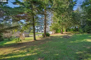 85675 Glenada Rd, Florence, OR 97439 - Photo 38