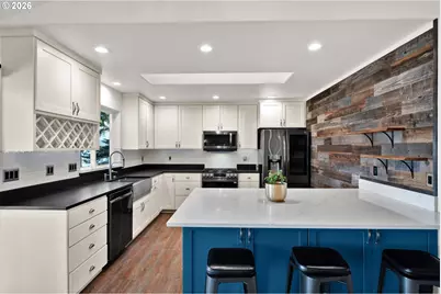 85675 Glenada Rd, Florence, OR 97439 - Photo 8