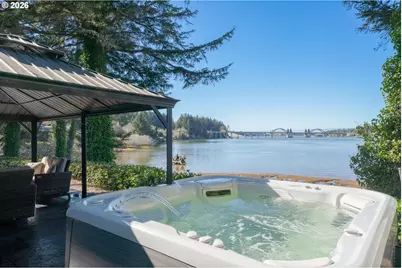 85675 Glenada Rd, Florence, OR 97439 - Photo 4