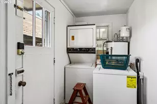 663 Van Buren St, Eugene, OR 97402 - Photo 12
