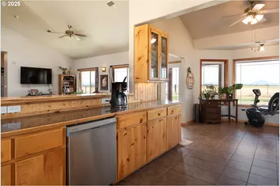 15990 SW Culver Hwy, Culver, OR 97734 - Photo 12