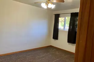 3215 Pheasant Blvd, Springfield, OR 97477 - Photo 12