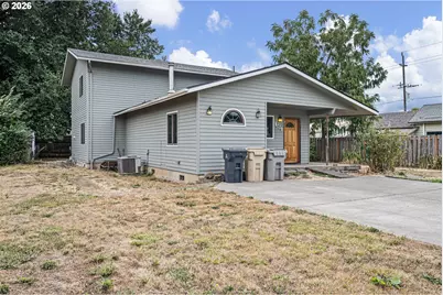 340 N 7th St, Harrisburg, OR 97446 - Photo 2